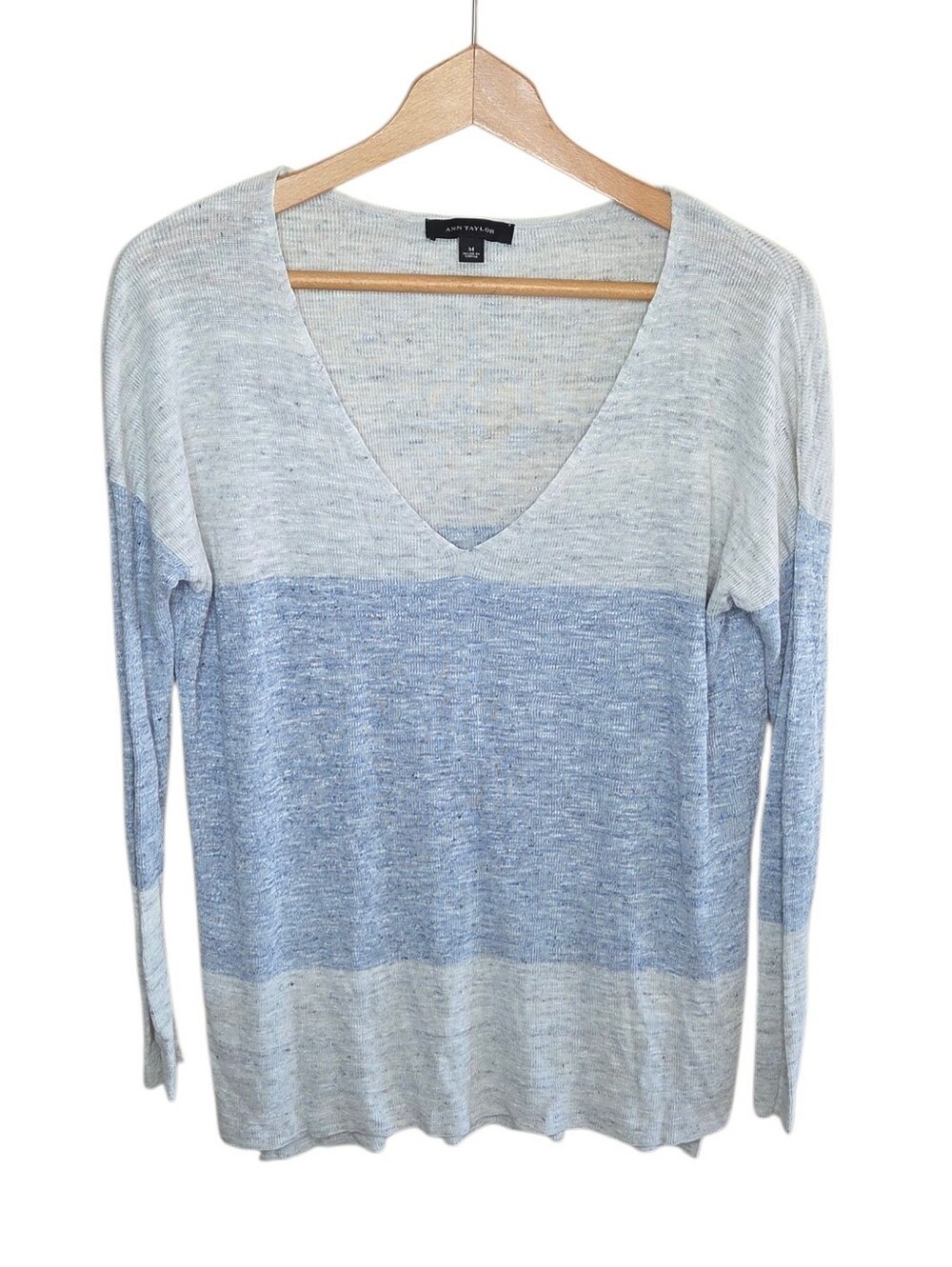 Ann Taylor Heathered Gray & Blue V-neck Knit Long Sleeve Sweater Size Medium